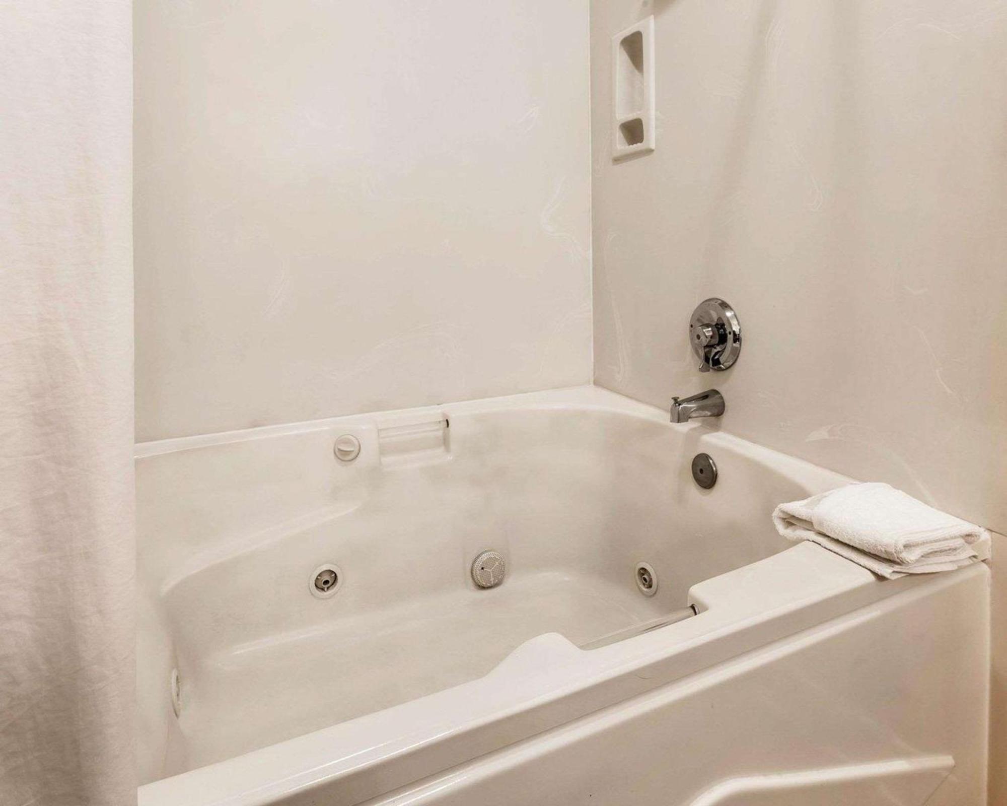 Quality Inn Tulalip - Marysville Extérieur photo